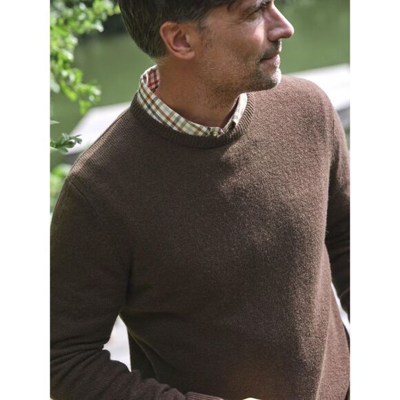 WoolOvers Mens Lambswool Crew Neck Sweater / Brown